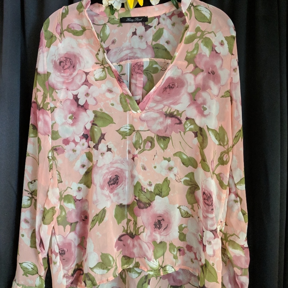 Women's blouse